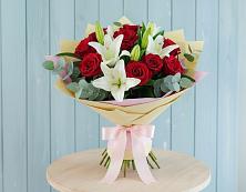 Букет цветов из:  Лилии и Розы в Горном Ставропольского края