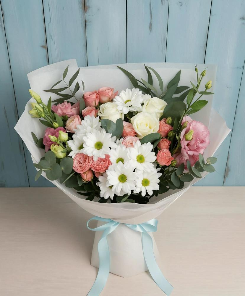 Букет цветов из: Розы, Лизиантусы и Хризантемы в Горном Ставропольского края