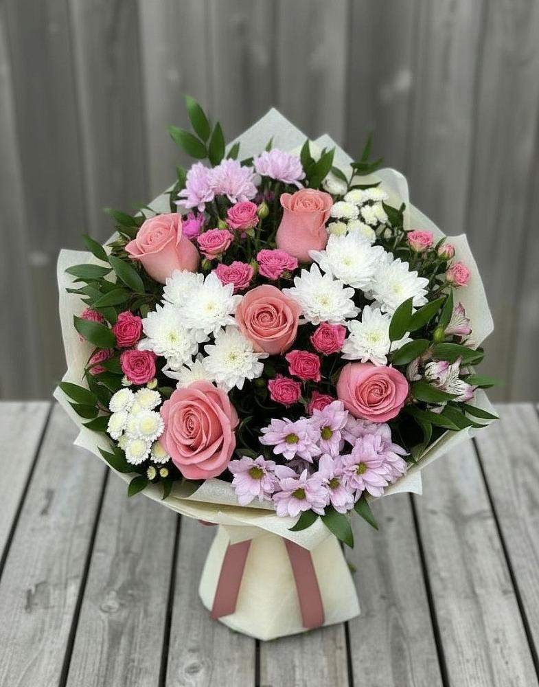 Букет цветов из: Альстромерии, Гвоздики, Розы и Хризантемы в Горном Ставропольского края