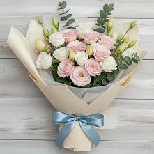 Букет цветов из:  Лизиантусы в Горном Ставропольского края