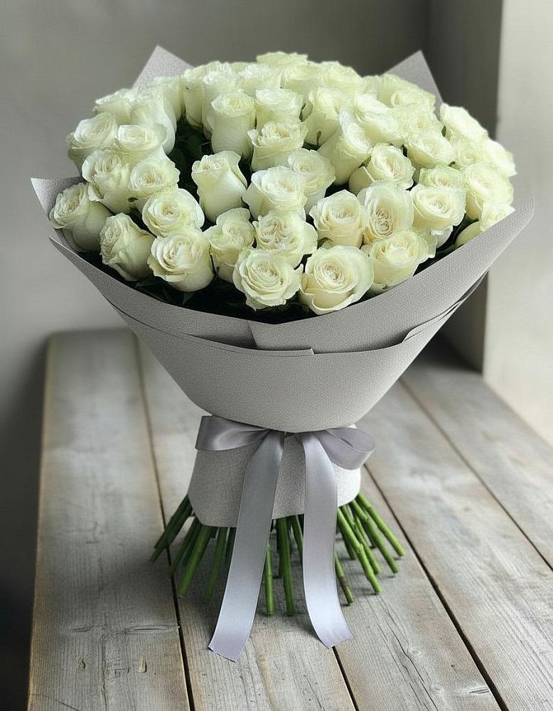 Букет 35 Белых роз в Горном Ставропольского края