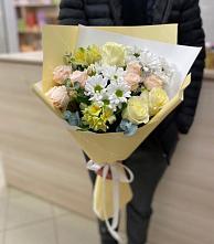 Букет цветов из:  Альстромерии, Розы и Хризантемы в Горном Ставропольского края