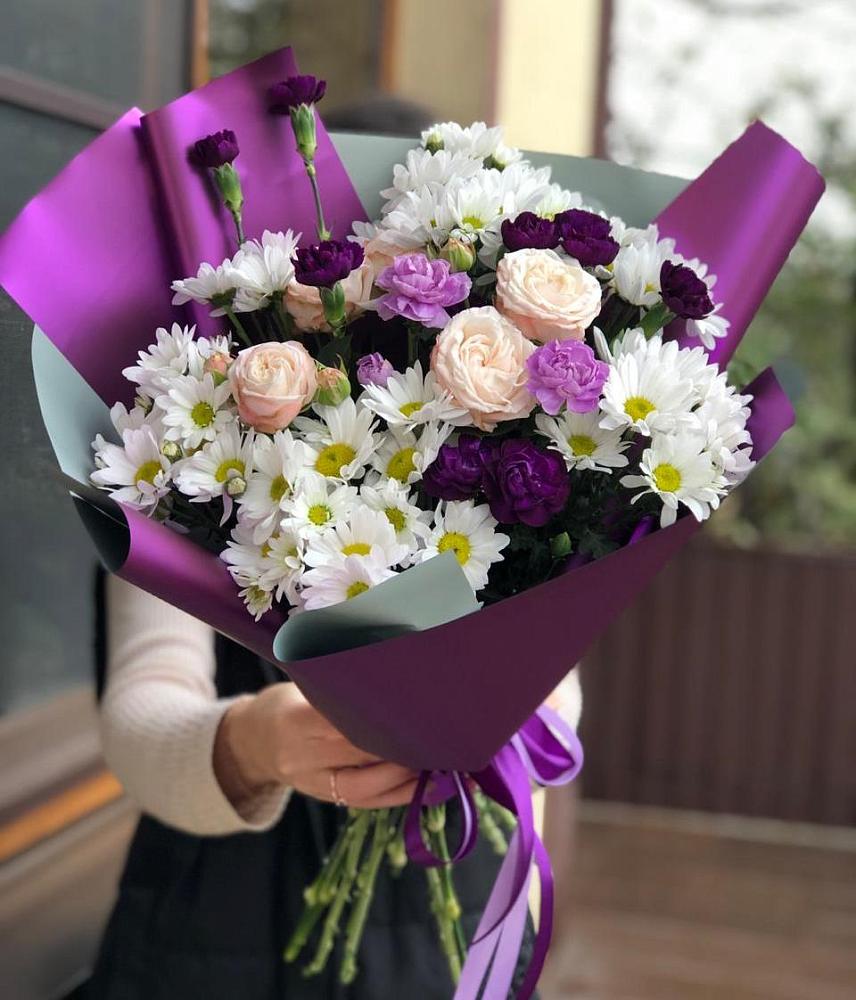 Букет цветов из: Хризантемы, Гвоздики и Розы в Горном Ставропольского края