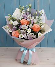 Букет цветов из:  Лизиантусы, Розы, Альстромерии и Гипсофила в Горном Ставропольского края