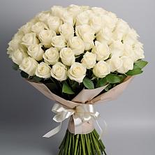 Букет 101 беля роза Белоснежка в Горном Ставропольского края