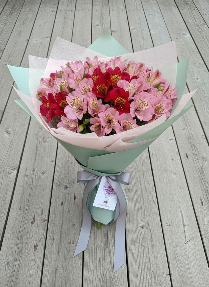 Букет цветов из: Альстромерии в Горном Ставропольского края