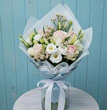 Букет цветов из:  Розы и Лизиантусы #REPLACE_PRED# Горном Ставропольского края
