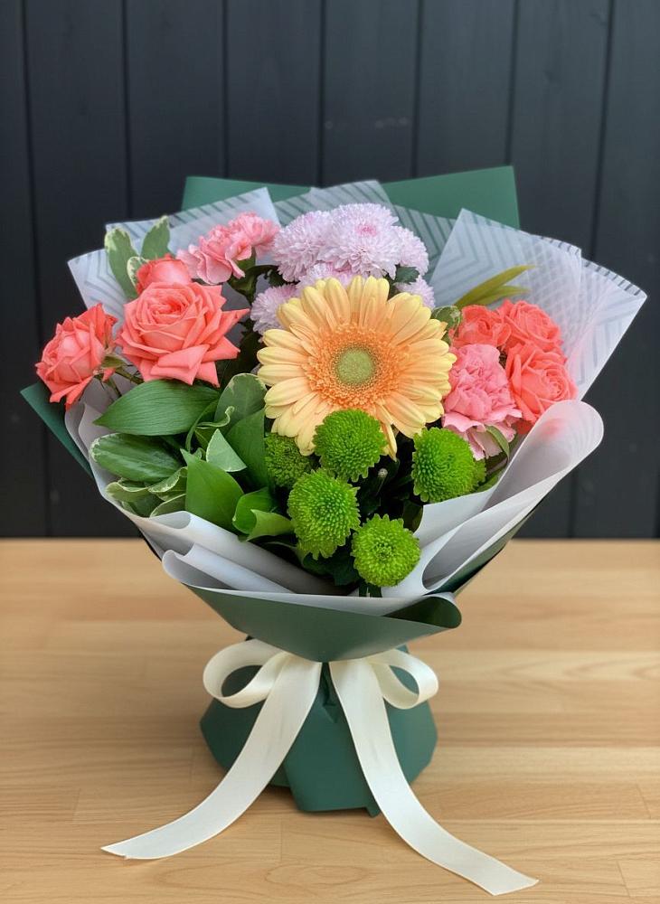 Букет цветов из: Гвоздики, Розы, Герберы и Хризантемы в Горном Ставропольского края